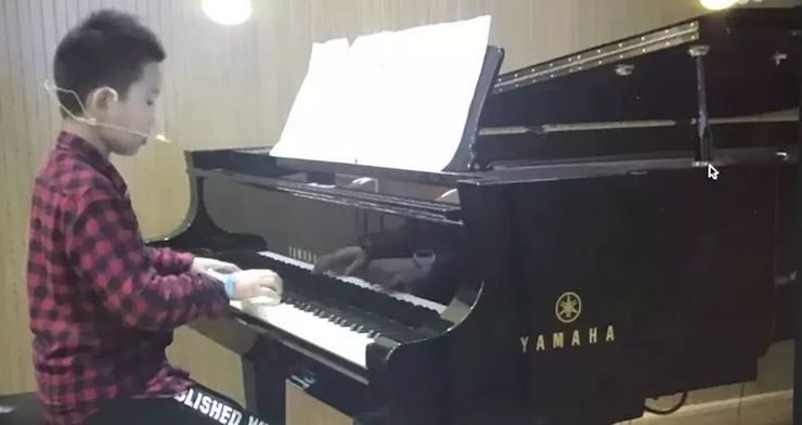 人生就是搏特邀艺术家白志娴